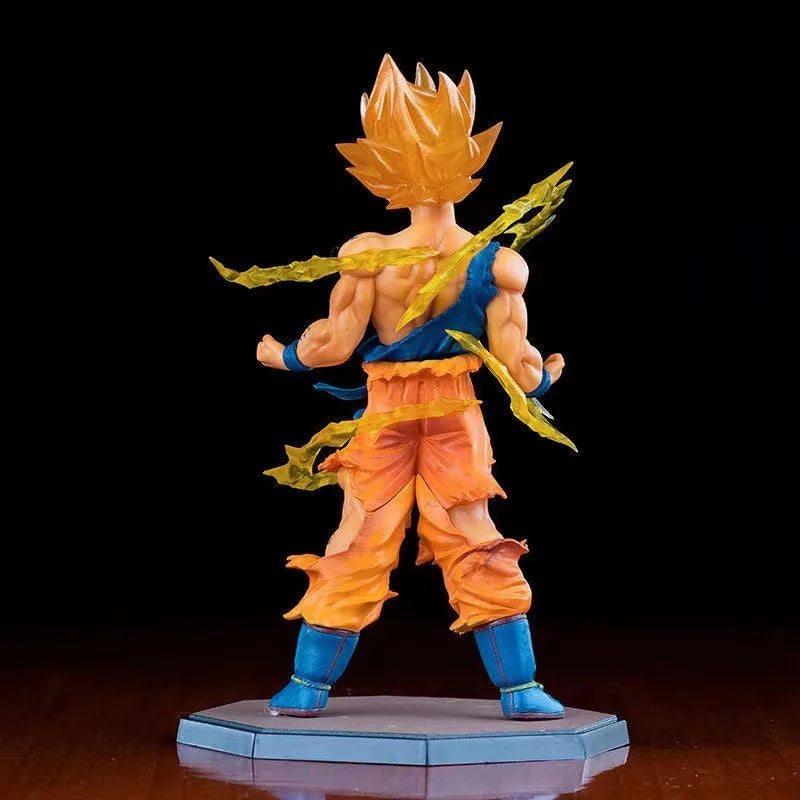 Figurine Dragon Ball Z - Son Goku SSJ 18 cm