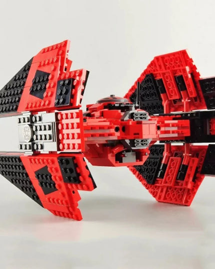 Figurine de Construction - TIE Interceptor Rouge 2