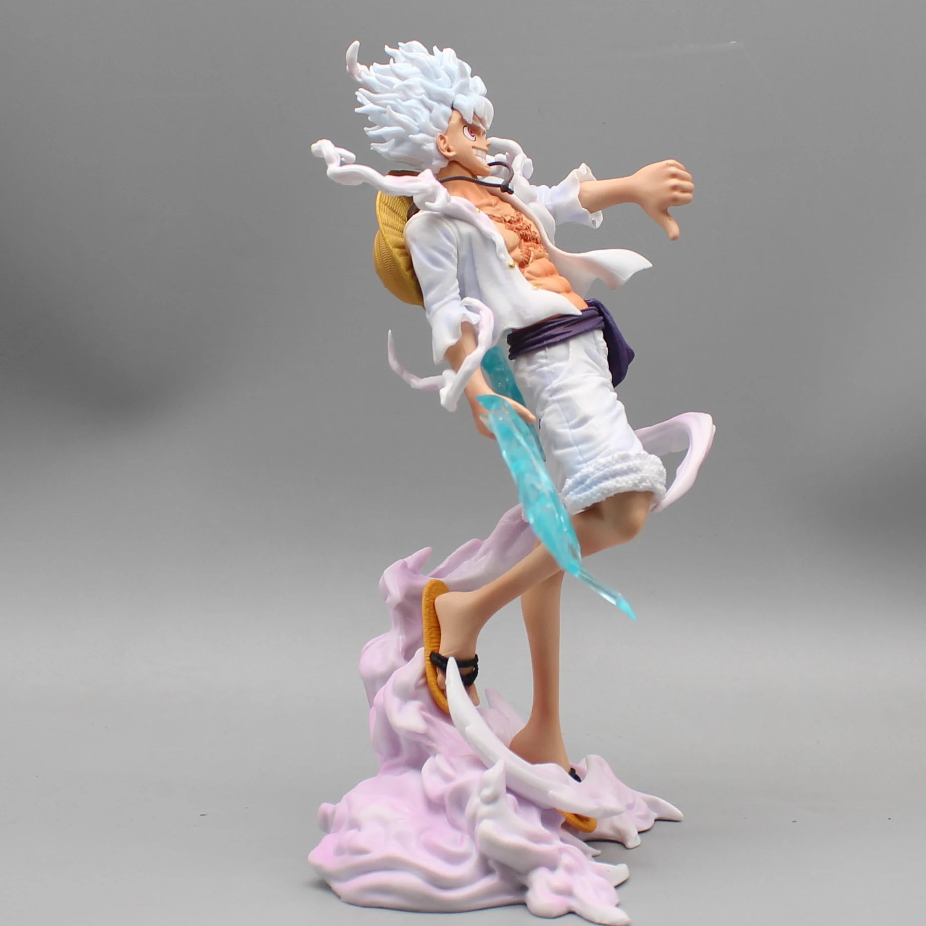 Figurine One Piece - Luffy Gear 5 #1 23 cm