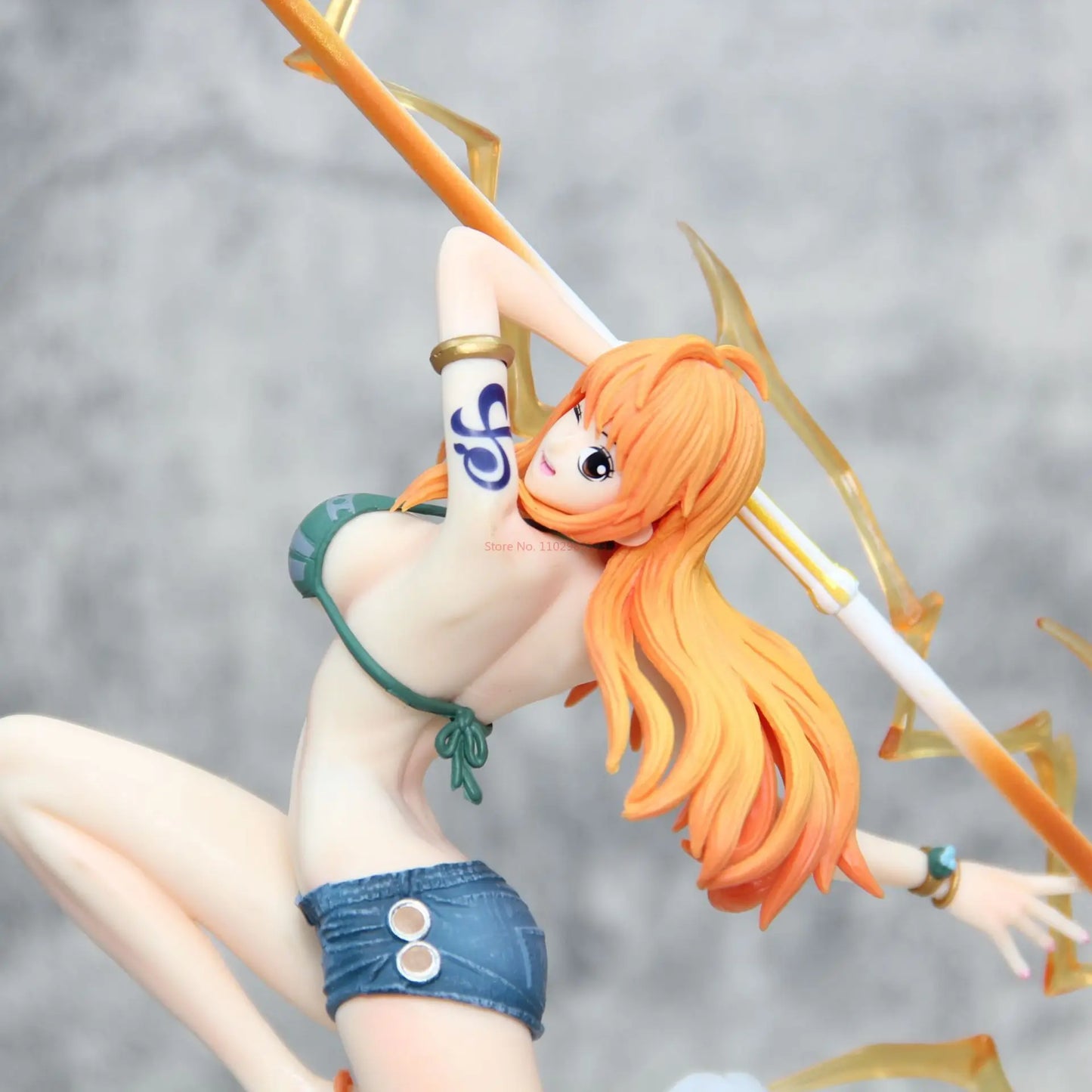 Figurine One Piece - Nami short 32 cm