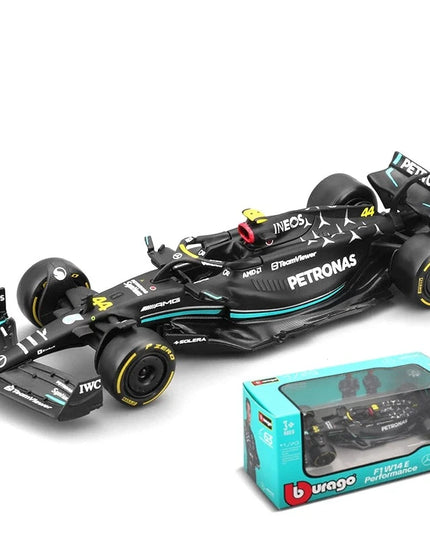Figurine 1:43 2023 F1 - AMG Lewis Hamilton