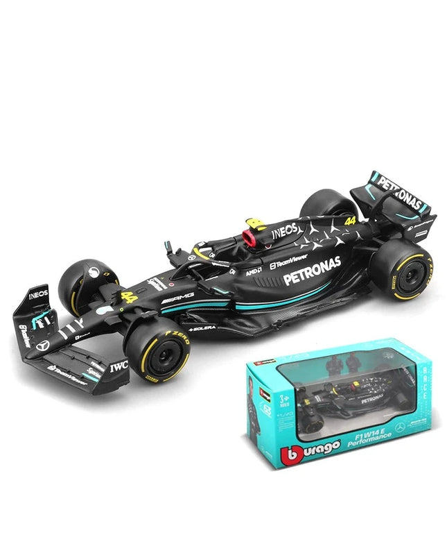 Figurine 1:43 2023 F1 - AMG Lewis Hamilton