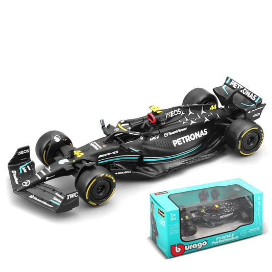 Figurine 1:43 2023 F1 - AMG Lewis Hamilton