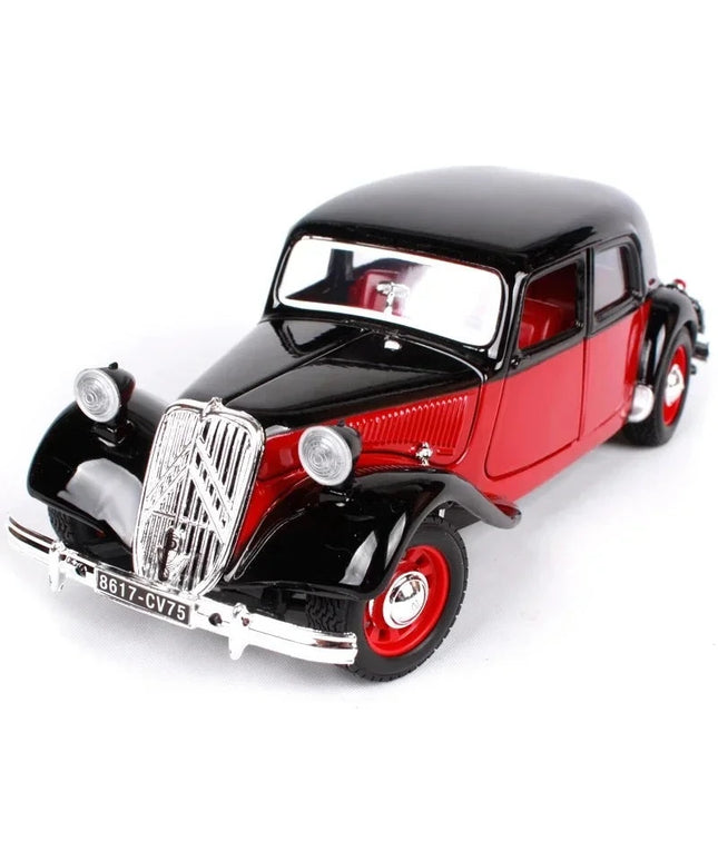 Figurine 1:24 1938 Citroen 15 CV