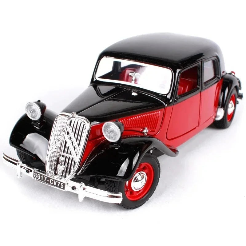 Figurine 1:24 1938 Citroen 15 CV