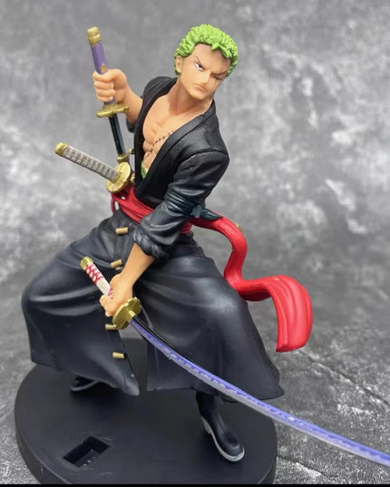 Figurine One Piece - Roronoa Zoro Three-Knife Collection 2