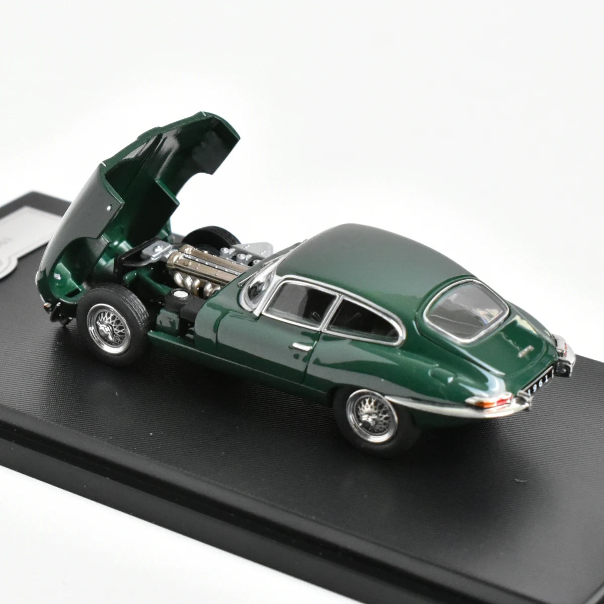 Figurine Jaguar 1:64 Type E Vert 2