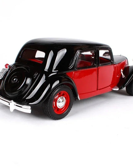 Figurine 1:24 1938 Citroen 15 CV 2