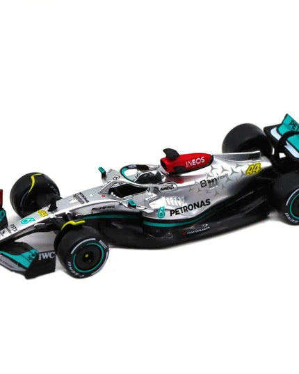 Figurine 1:43 2022 F1 - AMG Lewis Hamilton